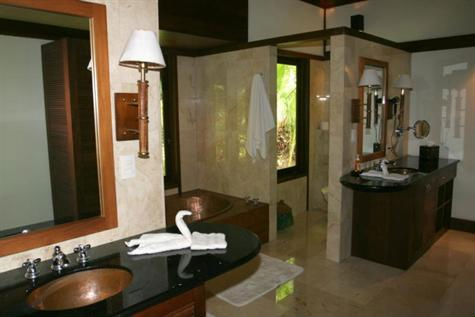 5 bed Single Family Homes For Sale in Manuel Antonio, Puntarenas - thumb 12