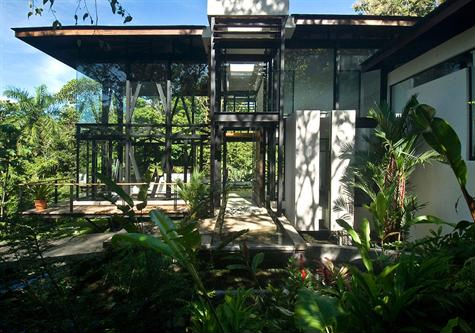 4 bed Single Family Homes For Sale in Manuel Antonio, Puntarenas - thumb 8