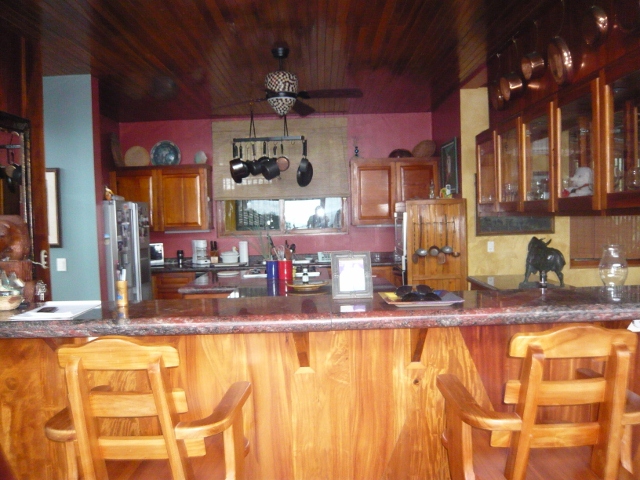 6 bed Single Family Homes For Sale in Manuel Antonio, Puntarenas - thumb 16