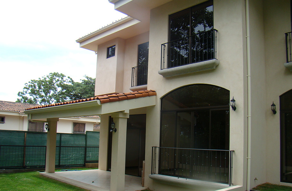 4 bed Single Family Homes For Sale in Escazu, San Jose - thumb 3