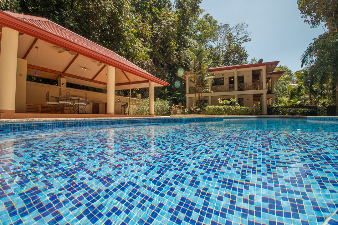Pool2.jpg