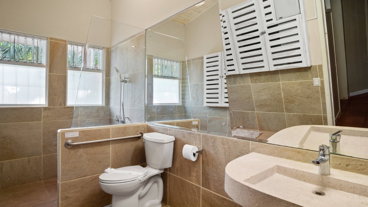 7 bed Single Family Homes For Sale in Tamarindo, Guanacaste - thumb 15