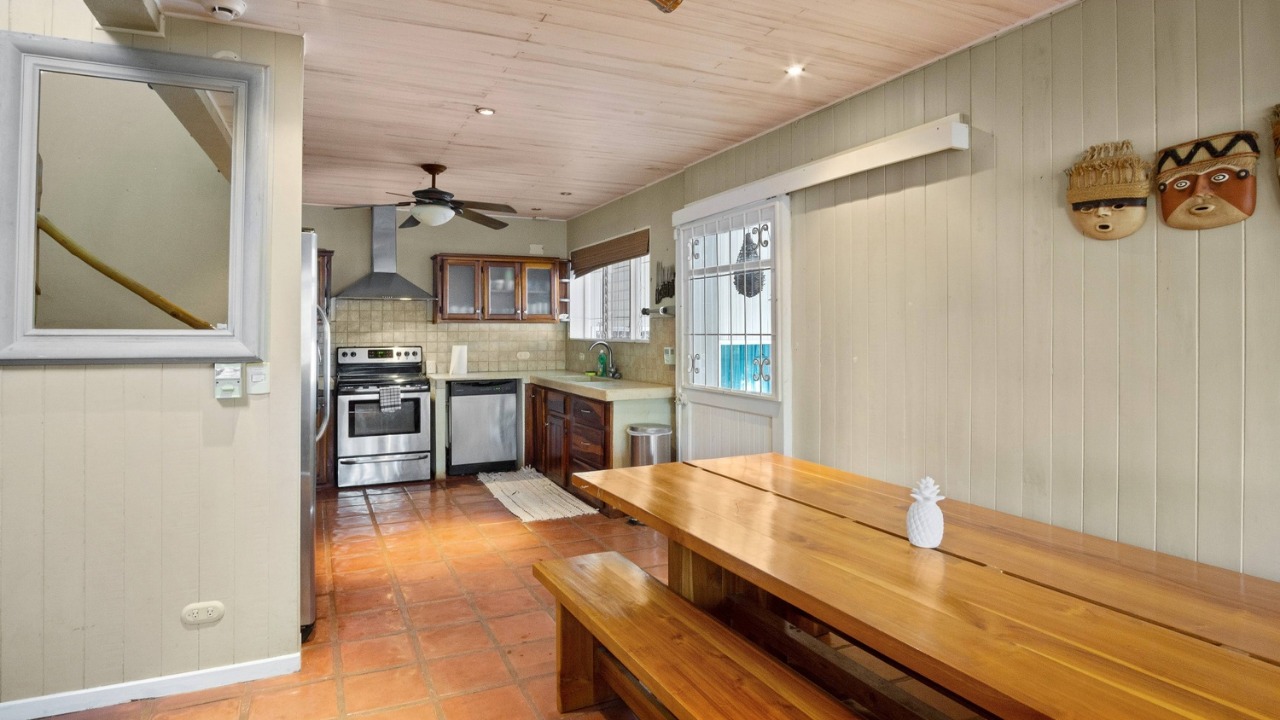 7 bed Single Family Homes For Sale in Tamarindo, Guanacaste - thumb 8
