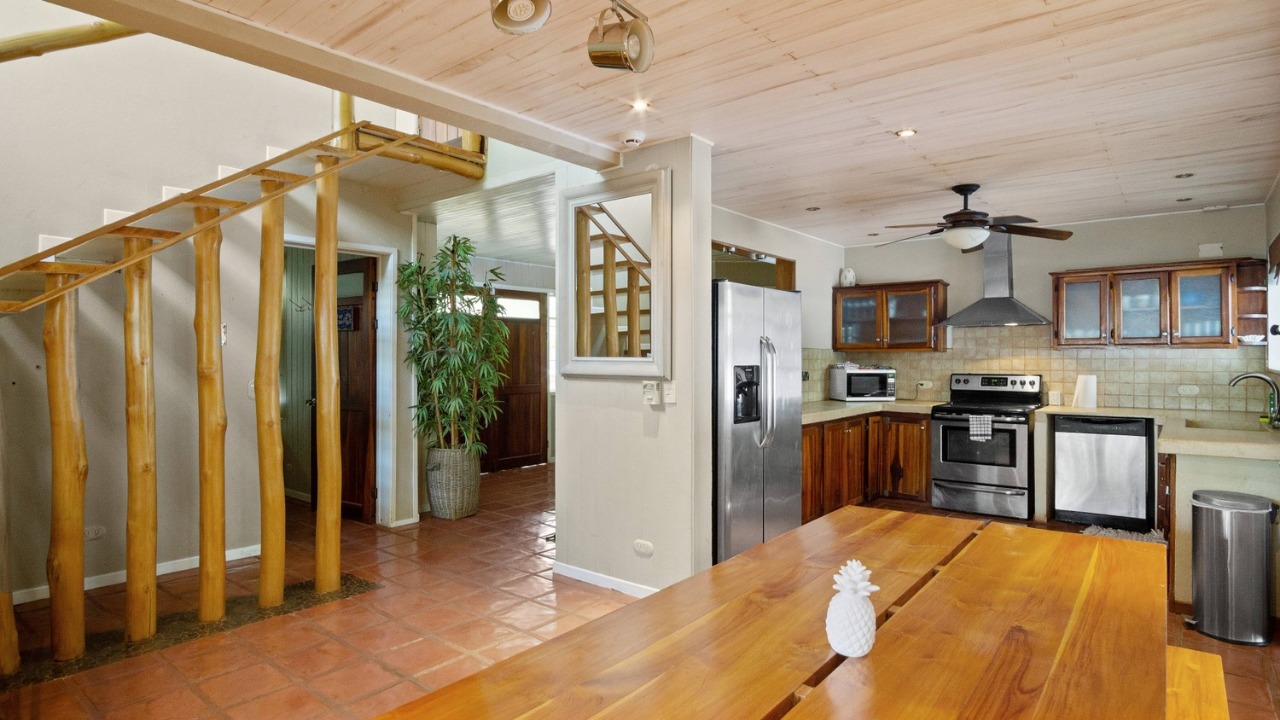 7 bed Single Family Homes For Sale in Tamarindo, Guanacaste - thumb 19