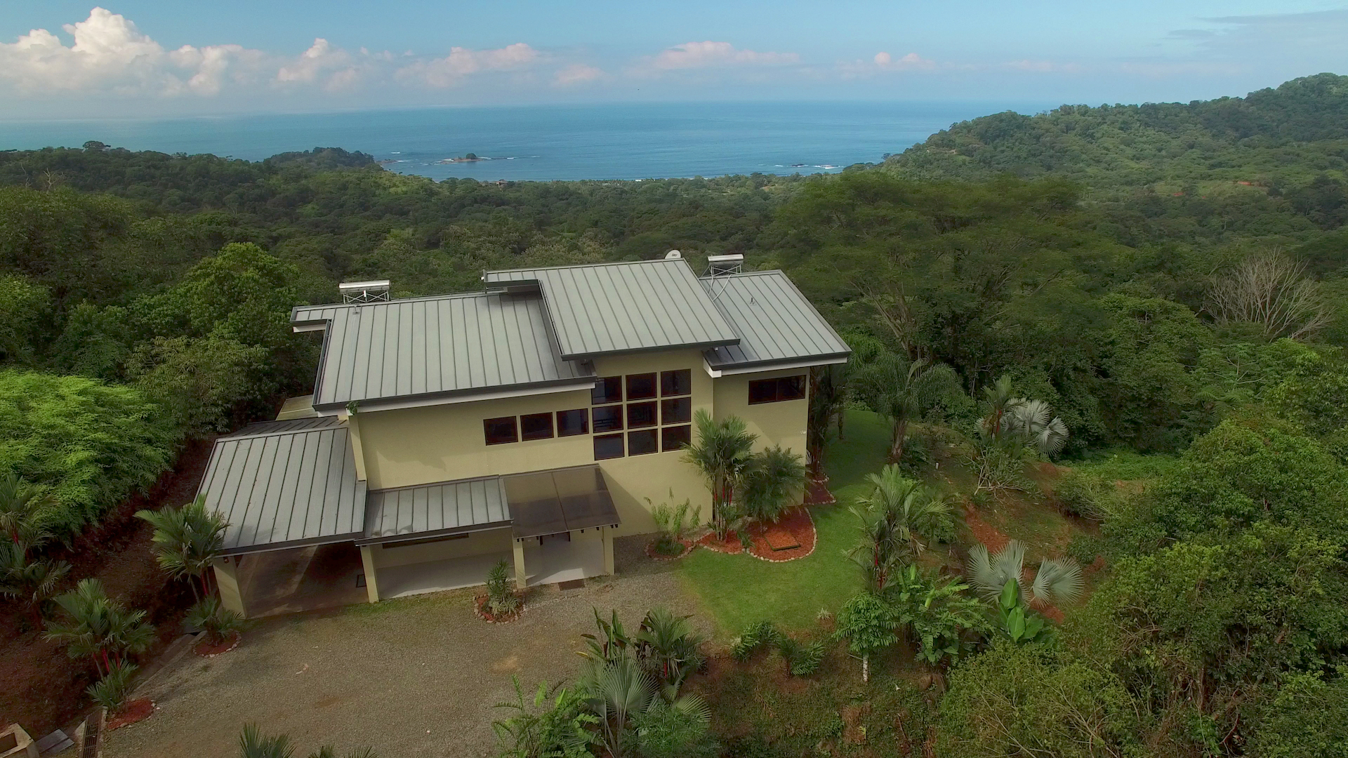 4 bed Single Family Homes For Sale in Dominical, Puntarenas - thumb 3