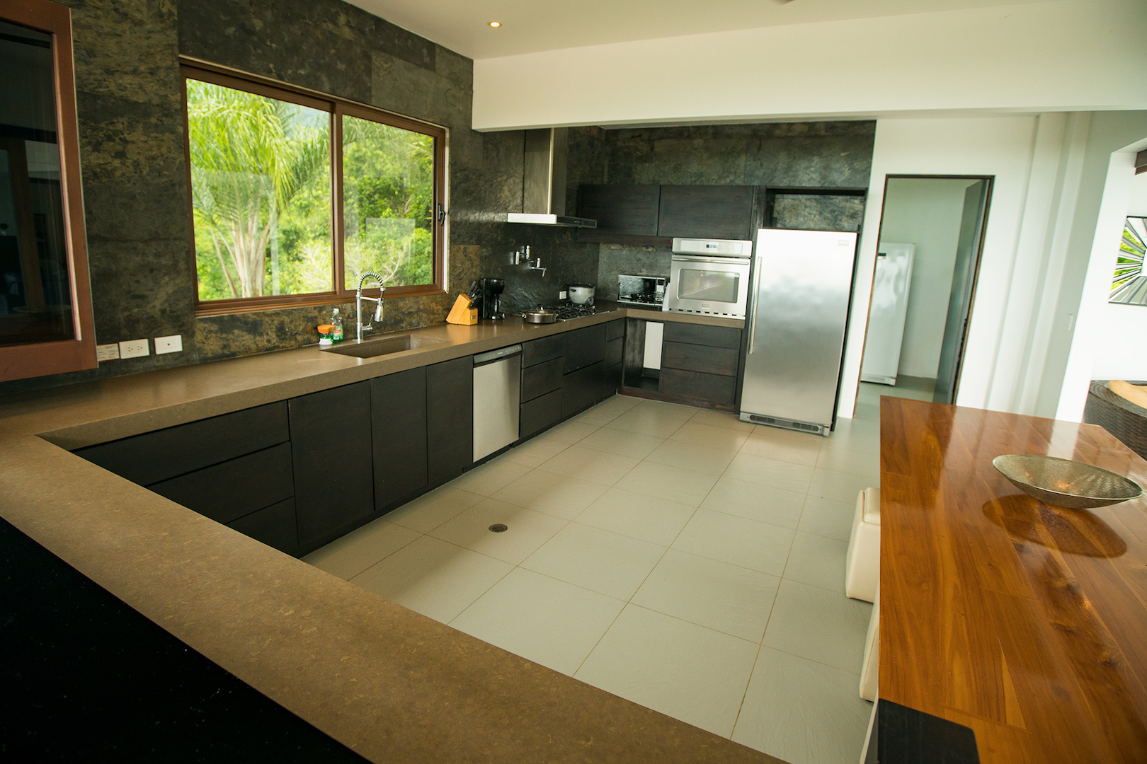 4 bed Single Family Homes For Sale in Dominical, Puntarenas - thumb 11