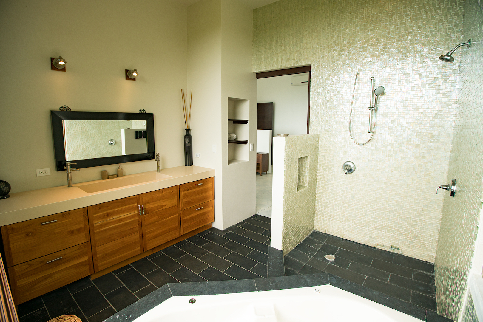 4 bed Single Family Homes For Sale in Dominical, Puntarenas - thumb 21