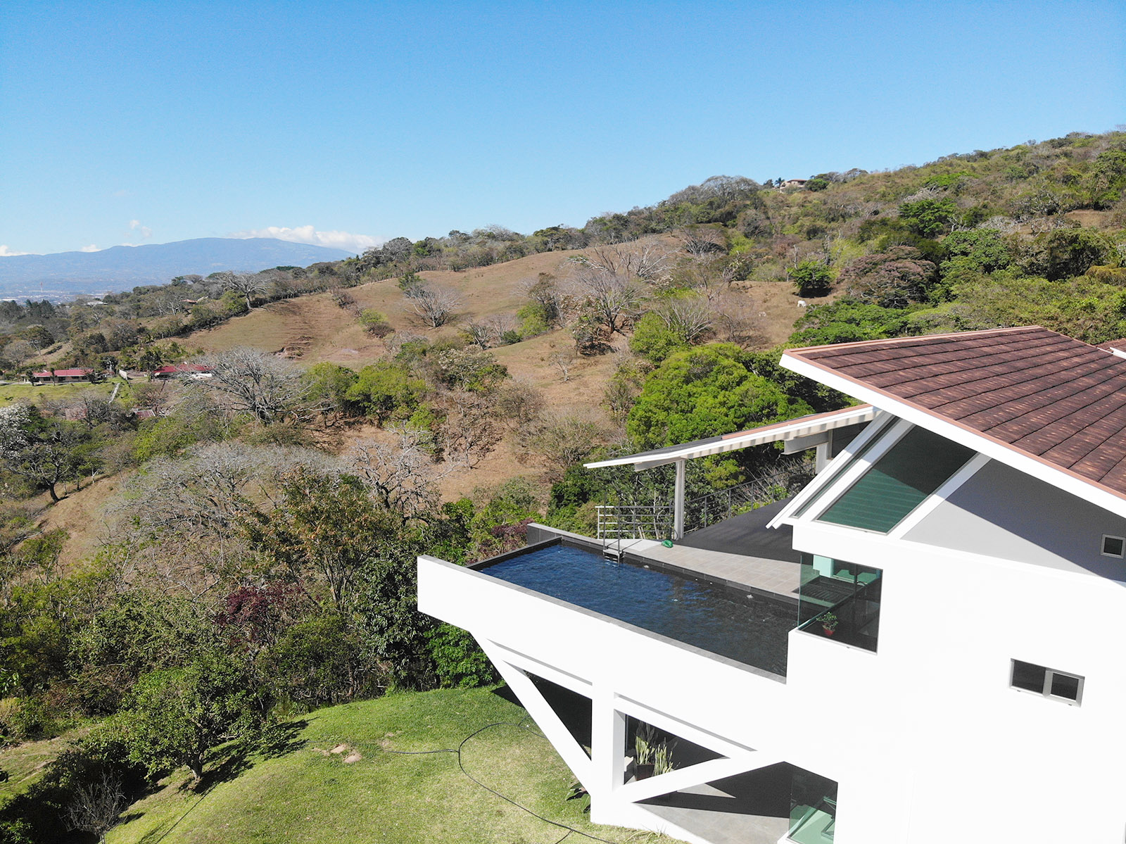 6 bed Single Family Homes For Sale in Ciudad Colon, San Jose - thumb 29
