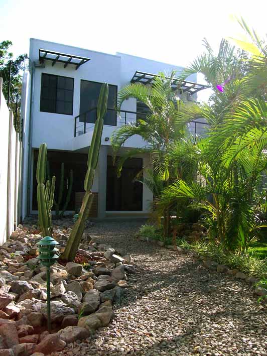 3 bed Single Family Homes For Sale in Santa Ana, San Jose - thumb 18