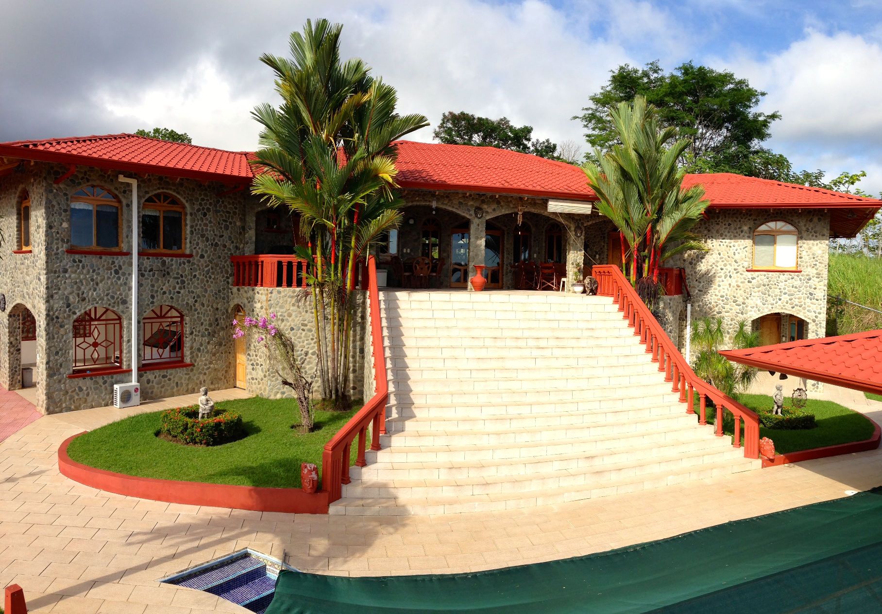 5 bed Single Family Homes For Sale in Ojochal, Puntarenas - thumb 1