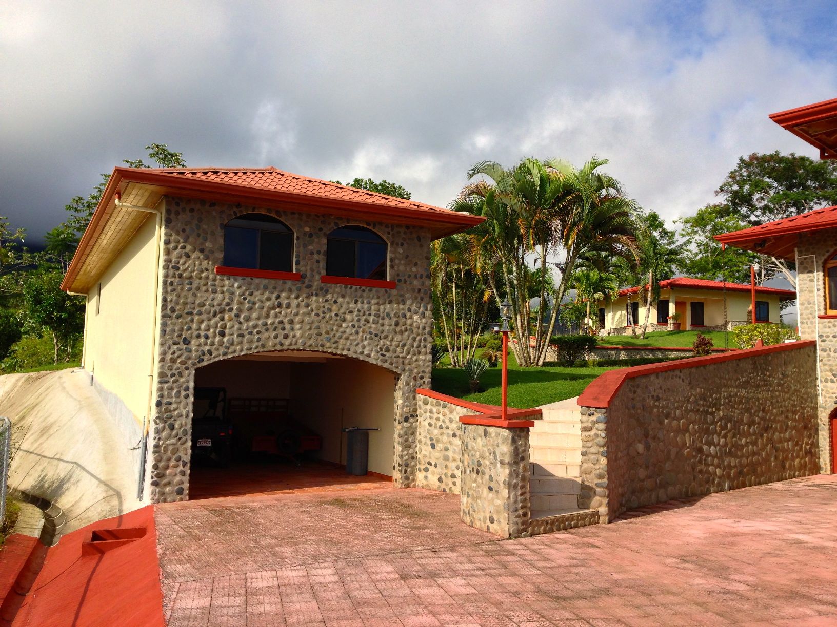 5 bed Single Family Homes For Sale in Ojochal, Puntarenas - thumb 19