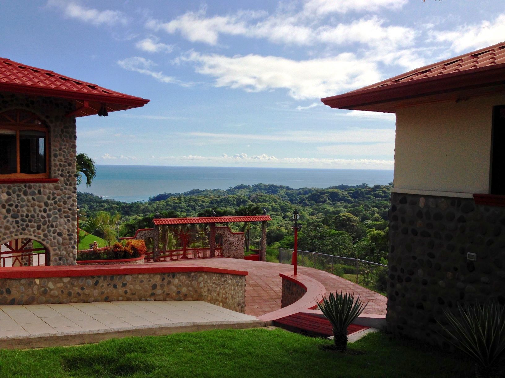 5 bed Single Family Homes For Sale in Ojochal, Puntarenas - thumb 23