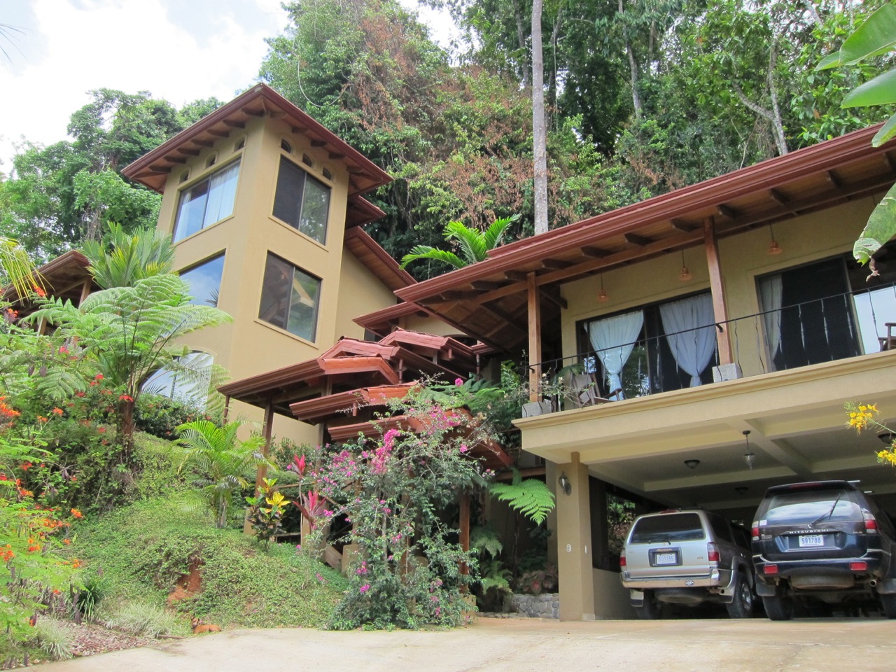 3 bed Single Family Homes For Sale in Uvita, Puntarenas - thumb 2