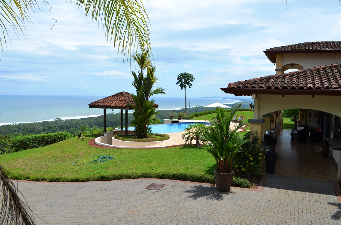 4 bed Single Family Homes For Sale in Dominical, Puntarenas - thumb 21