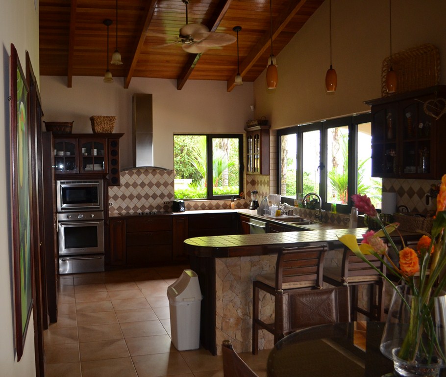 4 bed Single Family Homes For Sale in Dominical, Puntarenas - thumb 13