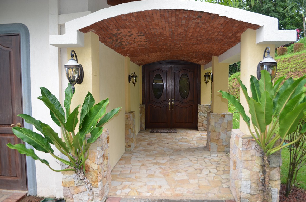 4 bed Single Family Homes For Sale in Dominical, Puntarenas - thumb 14