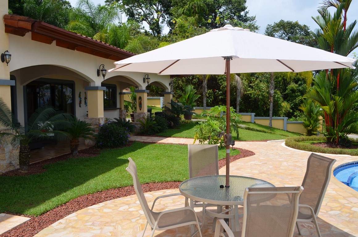 4 bed Single Family Homes For Sale in Dominical, Puntarenas - thumb 18
