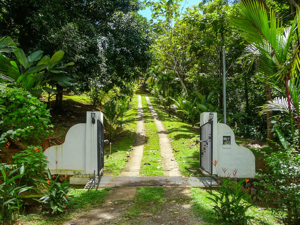 3 bed Single Family Homes For Sale in Ojochal, Puntarenas - thumb 13