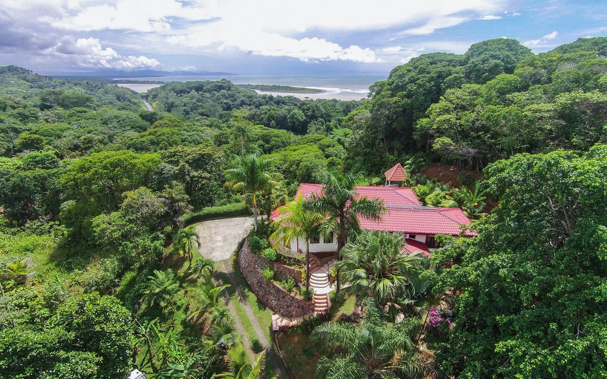 3 bed Single Family Homes For Sale in Ojochal, Puntarenas - thumb 16