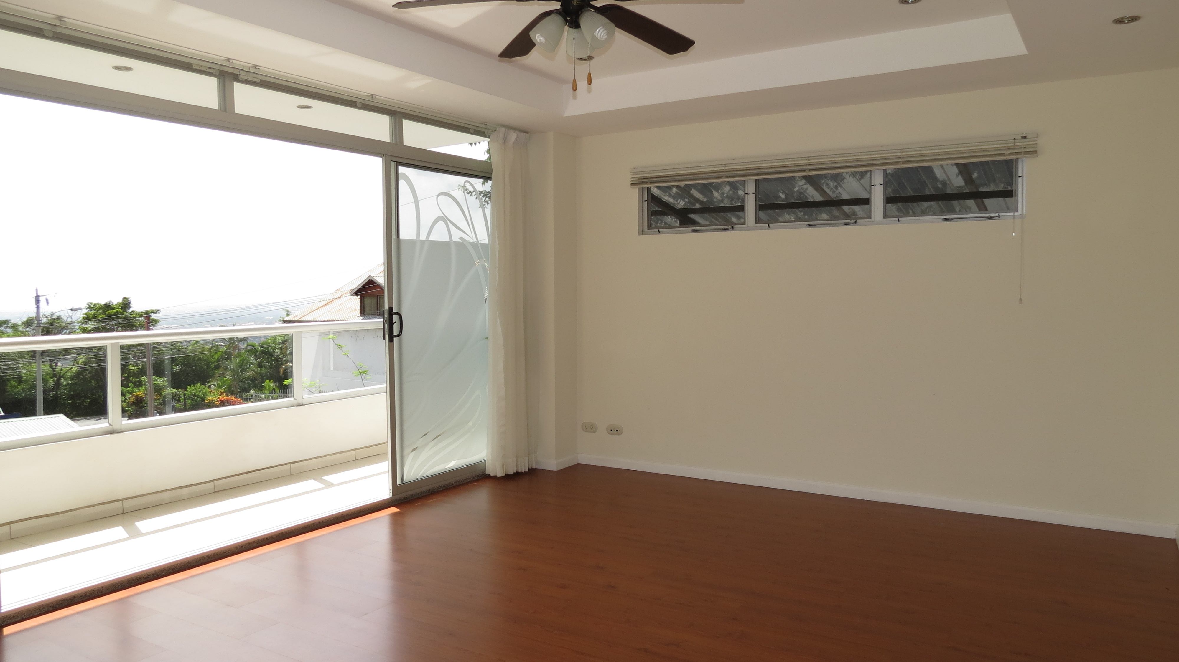 3 bed Apartment For Rent in Santa Ana, San Jose - thumb 2
