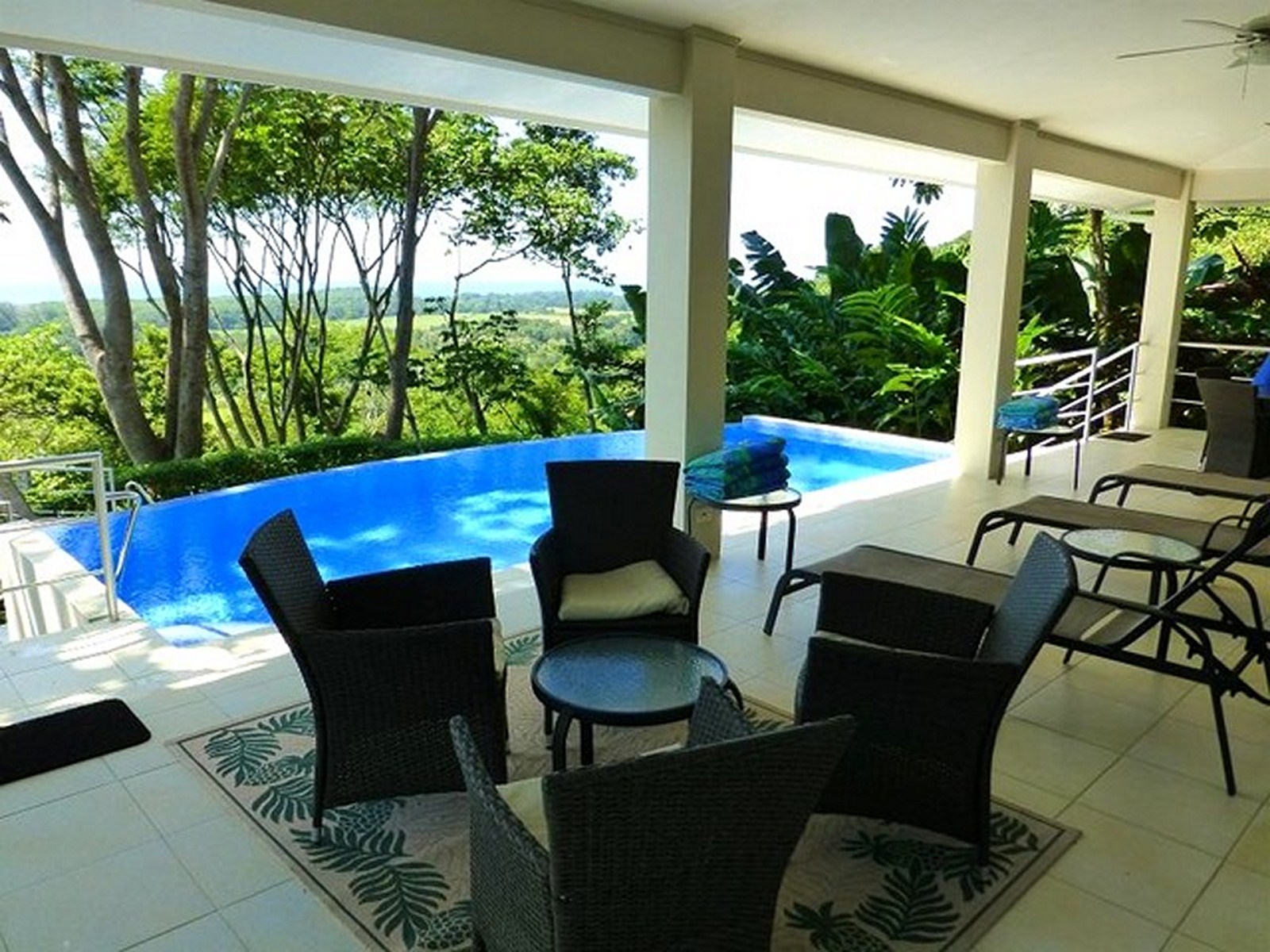 3 bed Single Family Homes For Sale in Dominical, Puntarenas - thumb 3
