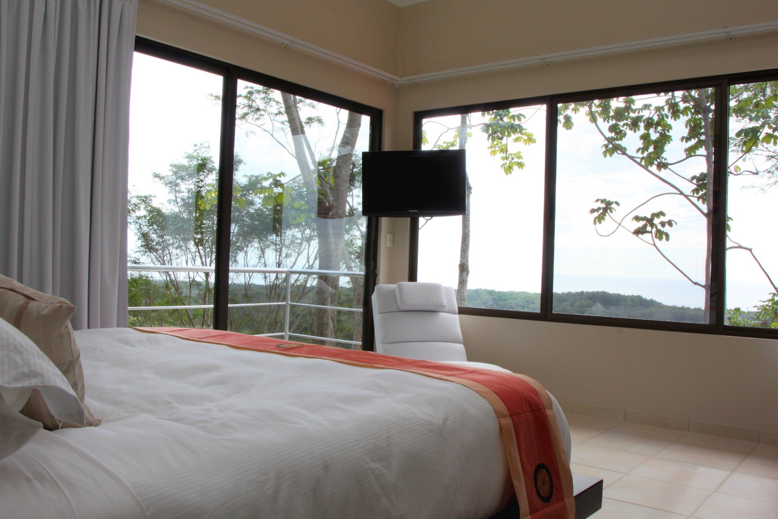 3 bed Single Family Homes For Sale in Dominical, Puntarenas - thumb 8