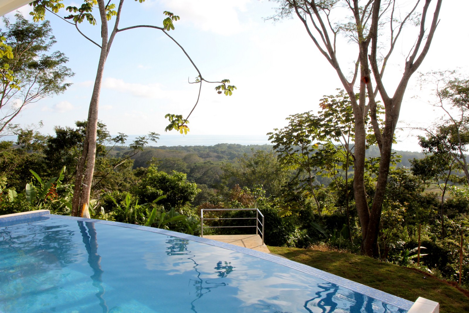 3 bed Single Family Homes For Sale in Dominical, Puntarenas - thumb 5