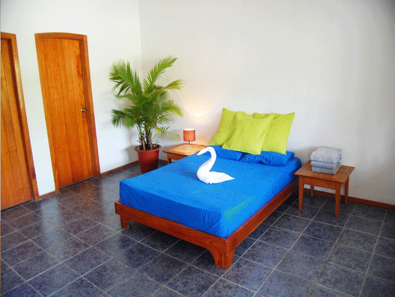 6 bed Single Family Homes For Sale in Manuel Antonio, Puntarenas - thumb 17