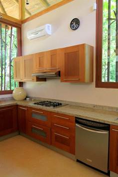 3 bed Single Family Homes For Sale in Manuel Antonio, Puntarenas - thumb 25
