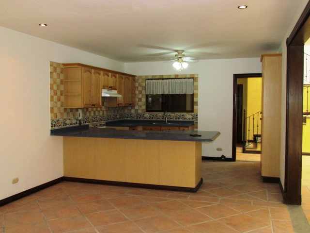 3 bed Condo For Sale in Santa Ana, San Jose - thumb 22
