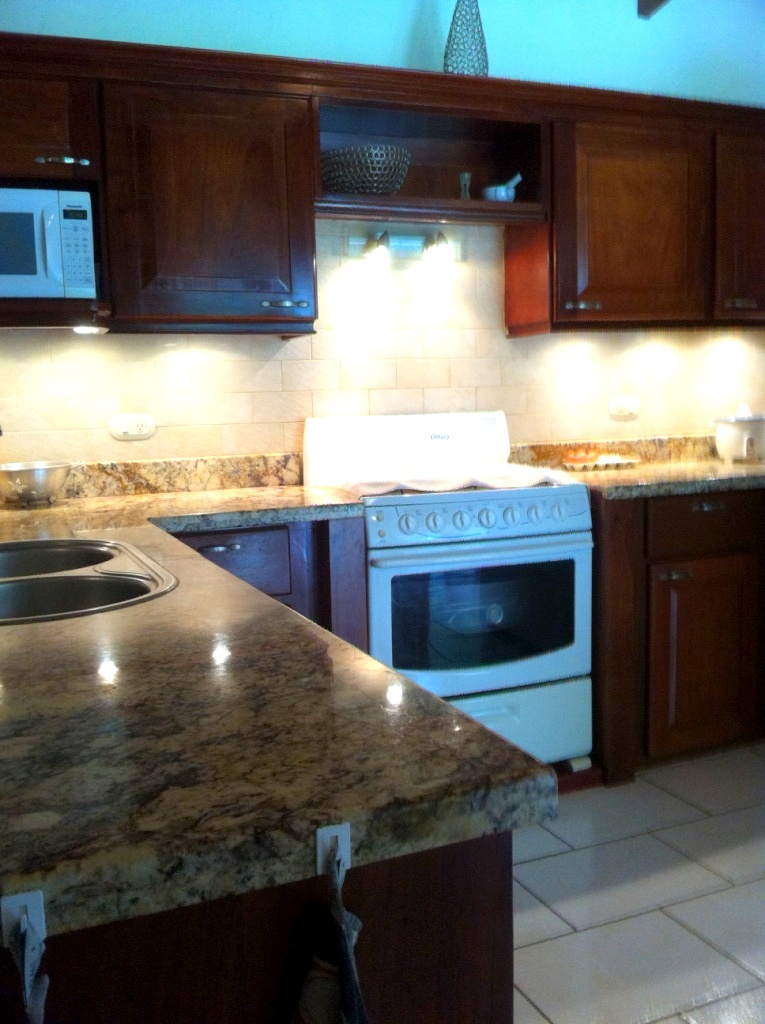 3 bed Single Family Homes For Sale in Playas Del Coco, Guanacaste - thumb 6