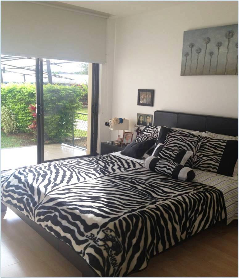 3 bed Apartment For Sale in Escazu, San Jose - thumb 11
