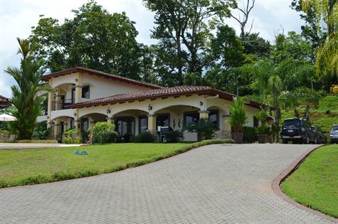4 bed Single Family Homes For Sale in Dominical, Puntarenas - thumb 9