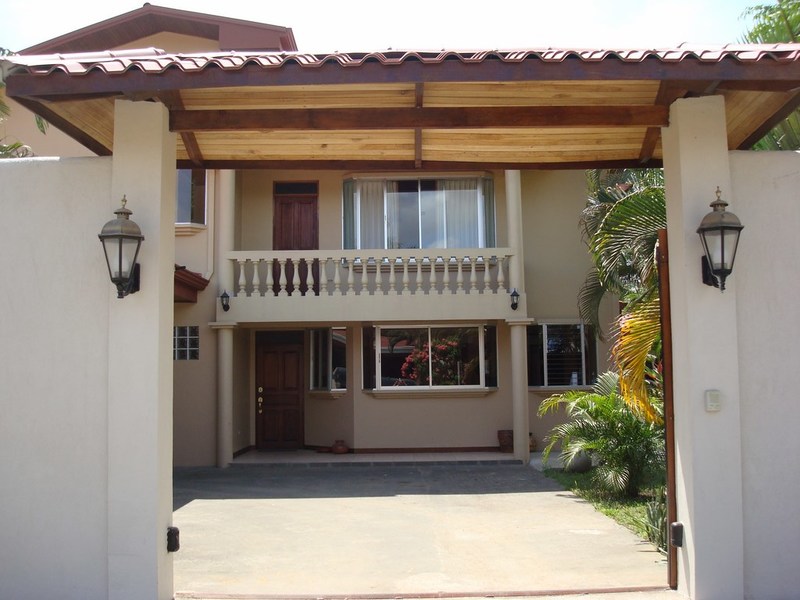 6 bed Single Family Homes For Sale in Jaco, Puntarenas - 1