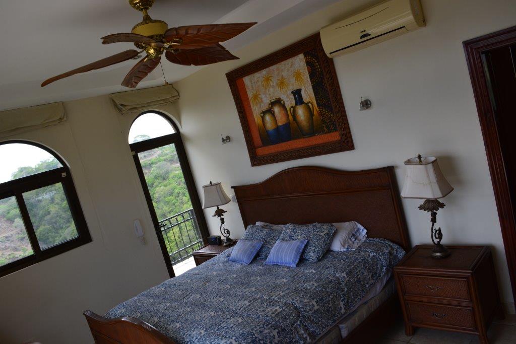 6 bed Single Family Homes For Sale in Hermosa, Guanacaste - thumb 18