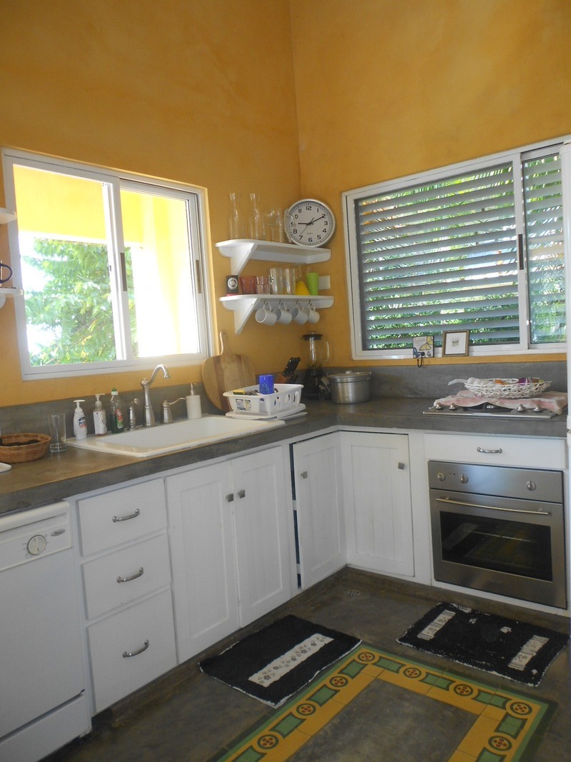 2 bed Single Family Homes For Sale in Manuel Antonio, Puntarenas - thumb 9