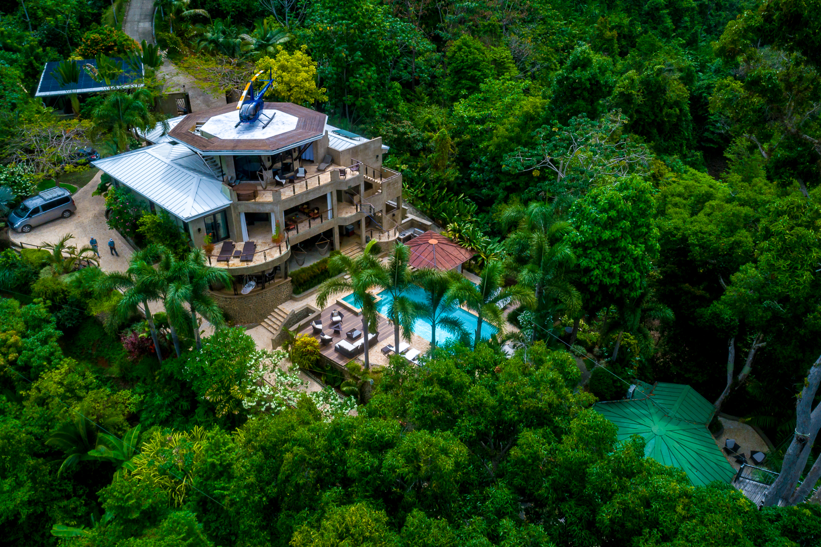 8 bed Hotel / Leisure For Sale in Dominical, Puntarenas - thumb 1