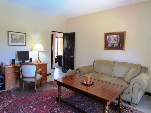 4 bed Single Family Homes For Sale in Ciudad Colon, San Jose - thumb 30