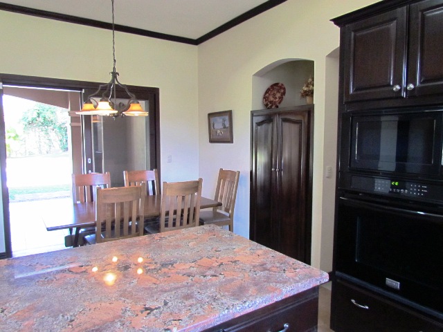 4 bed Single Family Homes For Sale in Ciudad Colon, San Jose - thumb 12