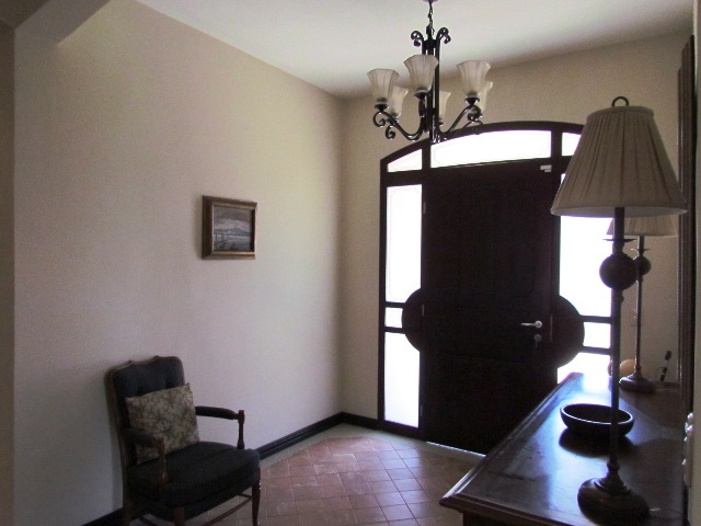 4 bed Single Family Homes For Sale in Ciudad Colon, San Jose - thumb 4