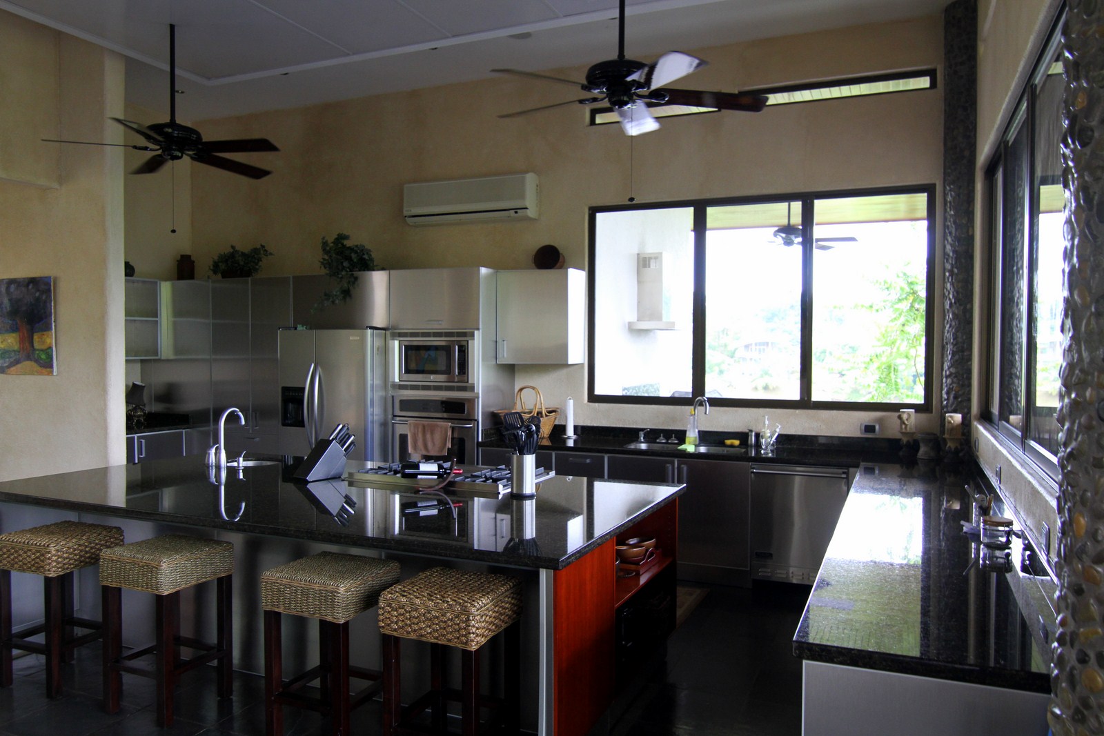 6 bed Single Family Homes For Sale in Manuel Antonio, Puntarenas - thumb 20