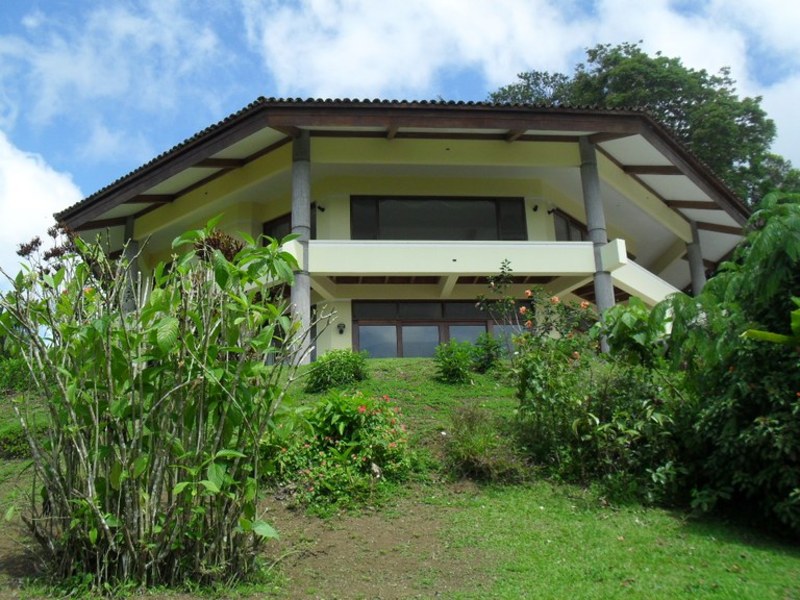 4 Bed Single Family Homes For Sale in Lake Arenal Costa Rica