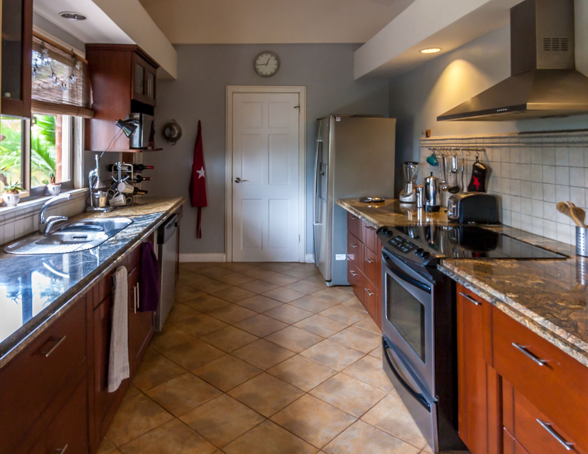 5 bed Single Family Homes For Sale in Ciudad Colon, San Jose - thumb 20