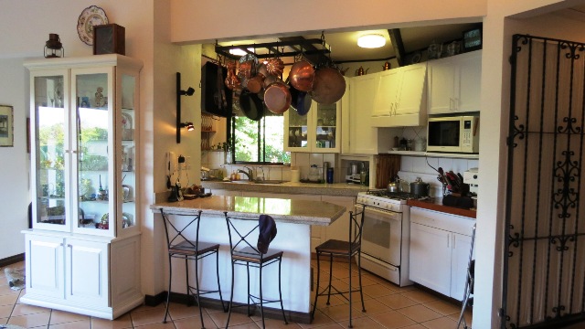 17 bed Condo For Sale in Escazu, San Jose - thumb 15
