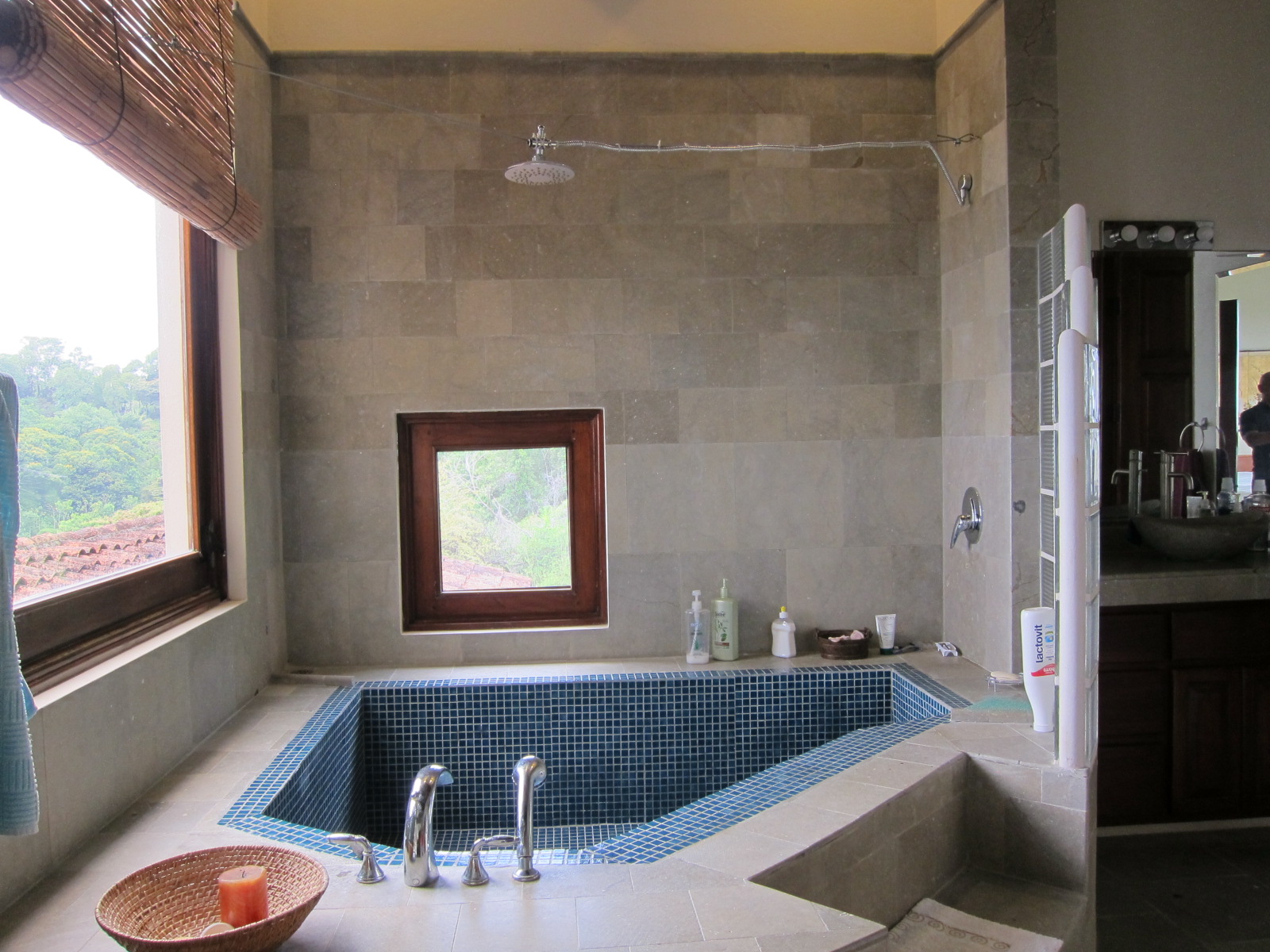 4 bed Single Family Homes For Sale in Dominical, Puntarenas - thumb 17