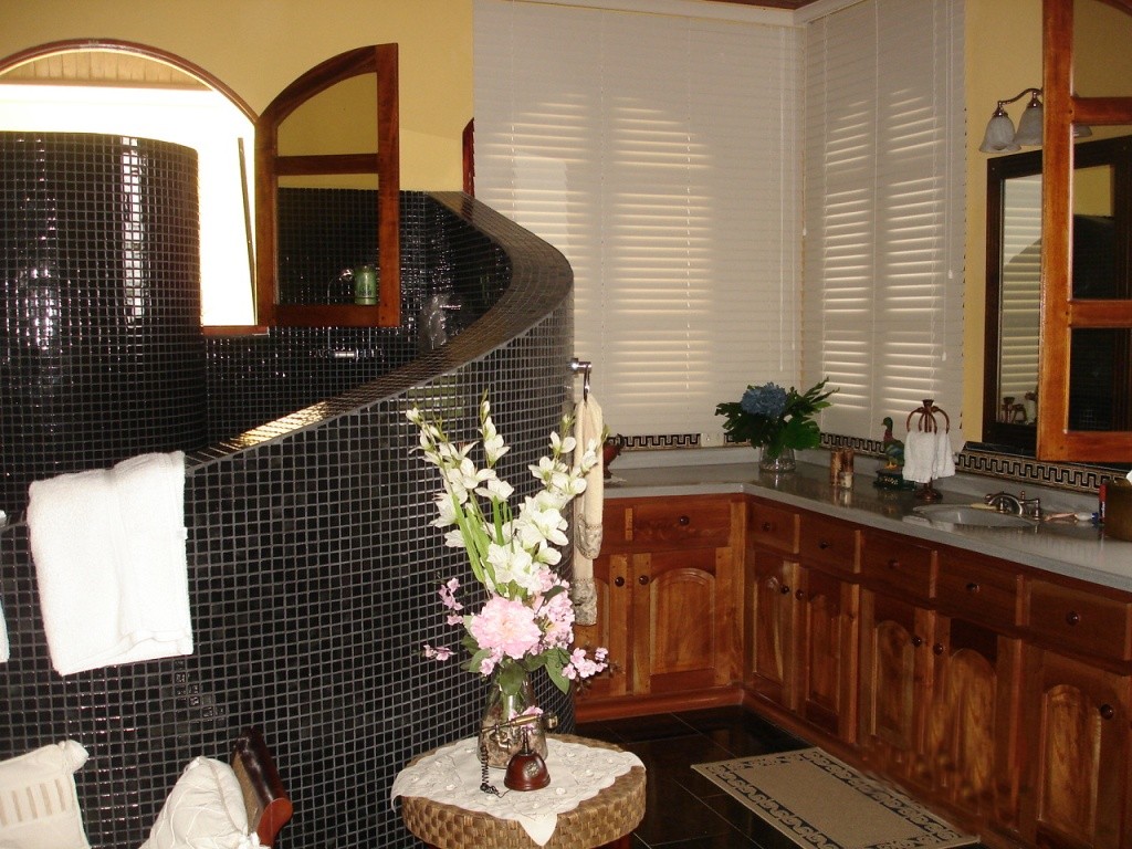 3 bed Single Family Homes For Sale in Ojochal, Puntarenas - thumb 28