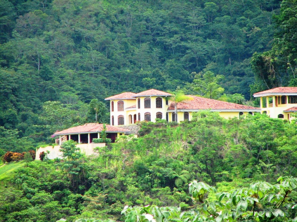 3 bed Single Family Homes For Sale in Ojochal, Puntarenas - thumb 6
