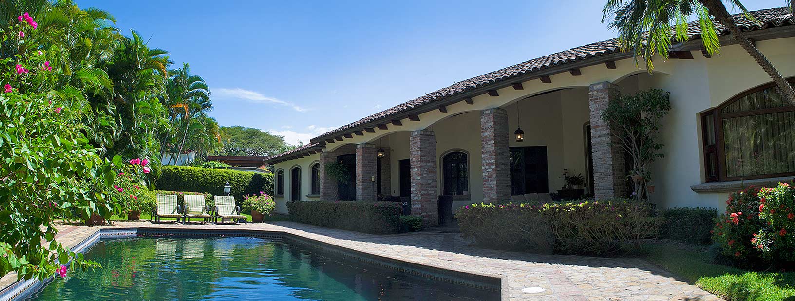 3 bed Single Family Homes For Sale in Santa Ana, San Jose - thumb 1