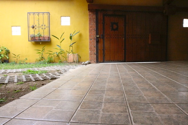 4 bed Single Family Homes For Sale in Curridabat, San Jose - thumb 24