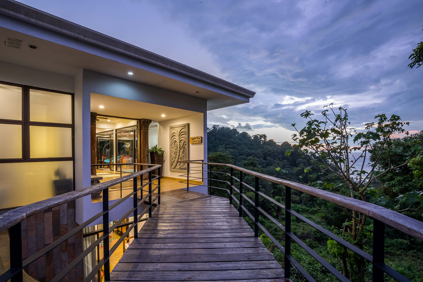 5 bed Single Family Homes For Sale in Manuel Antonio, Puntarenas - thumb 23
